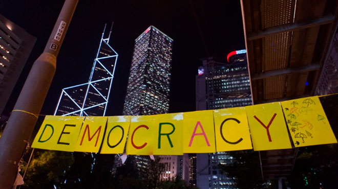 香港区議会選挙、民主派圧勝がもたらす3つの影響 【澁谷司──中国包囲網の現在地】